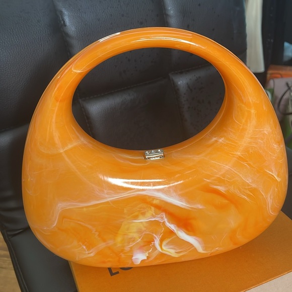 NEW Acrylic Hand Bag w/ KISSLOCK - Picture 3 of 5